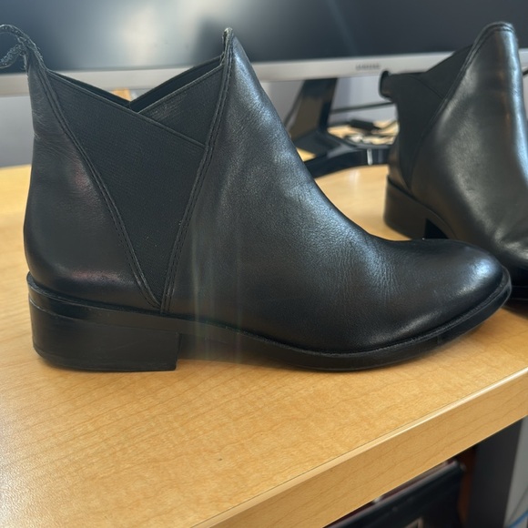 Black Aldo ankle boots size 7 - Picture 7 of 8